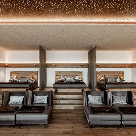 Hotel Panoramahotel Huberhof Maranza