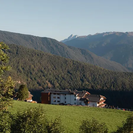 Panoramahotel Huberhof Hotel 4*