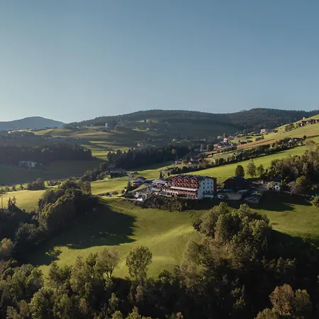 Panoramahotel Huberhof Hotel 4*