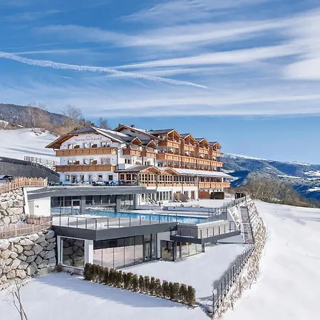 Panoramahotel Huberhof Hotel 4*