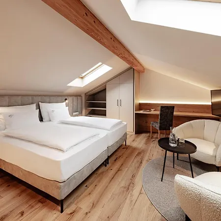 Panoramahotel Huberhof 4*